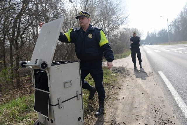 W czwartek strażnicy miejscy z fotoradarem pracowali między innymi przy Drodze Dębińskiej. W piątek mają być  przy Szelągowskiej, Kutrzeby, Witosa oraz  Solidarności