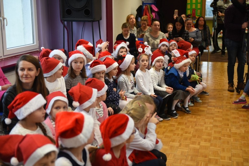 Mikołajki w „dziewiątce” na Wrzosach. Zobaczcie zdjęcia! 