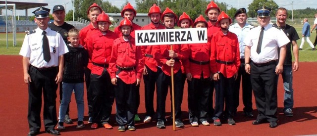 Młodzieżowa drużyna z Drożejowic broniła barw powiatu kazimierskiego na turnieju w Ożarowie. 