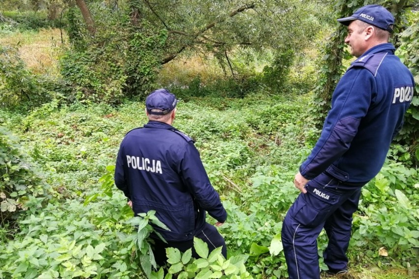 Świeccy policjanci odnaleźli zagubionego turystę