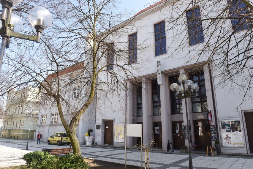 Robert Czechowski jest dyrektorem Teatru Lubuskiego w...