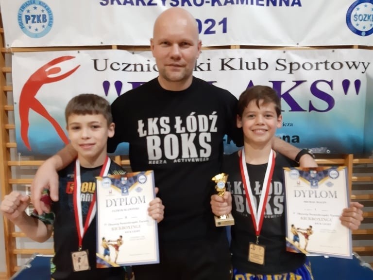Kickboxing. Pięć medali wojowników z ŁKS Łódź Boks. Zdjęcia