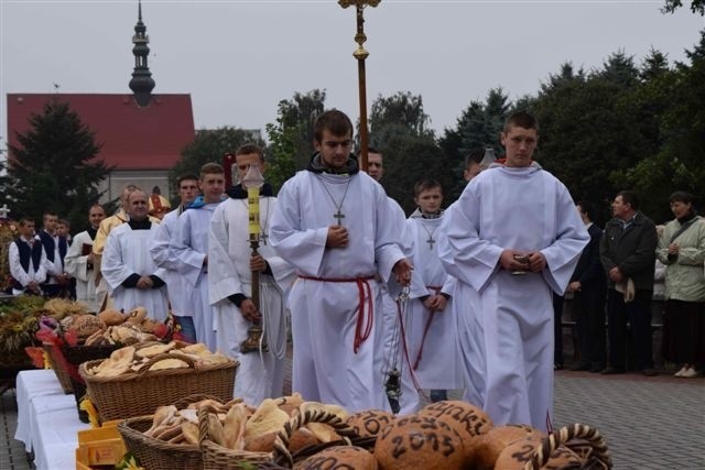 Dożynki Diecezjalne i rocznica koronacji w Kalkowi