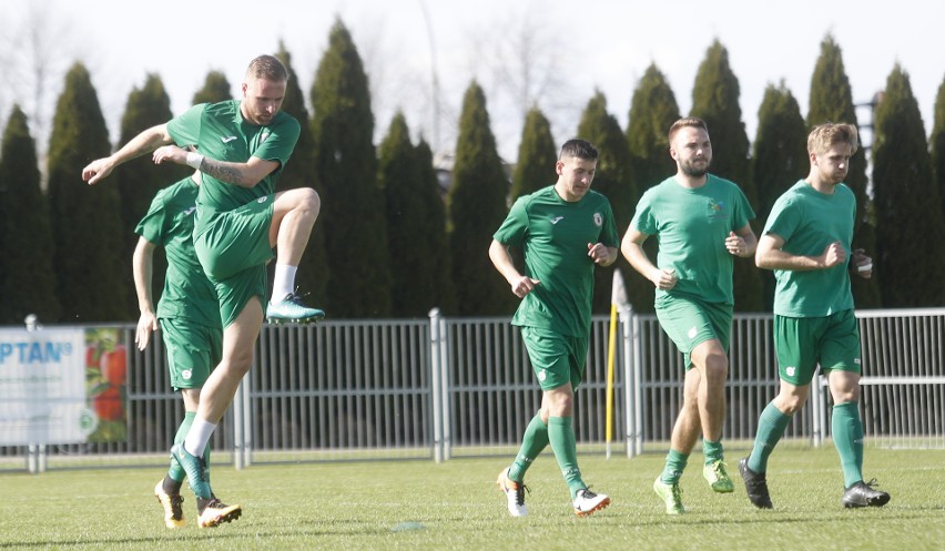 Stal Rzeszów pewnie pokonała Izolator Boguchwała 4:0.