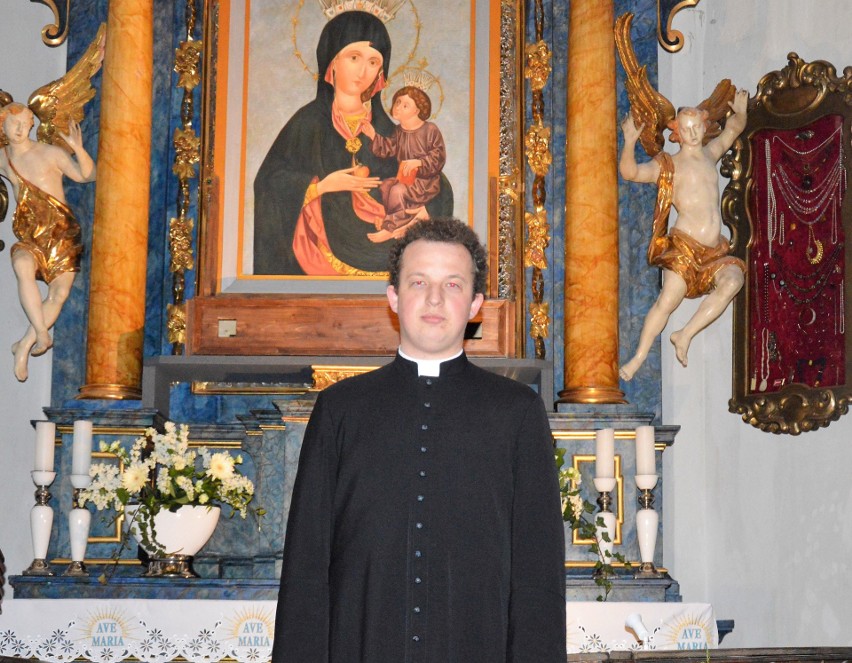 Ks. Damian Sklorz z parafii św. Joachima i św. Anny w...