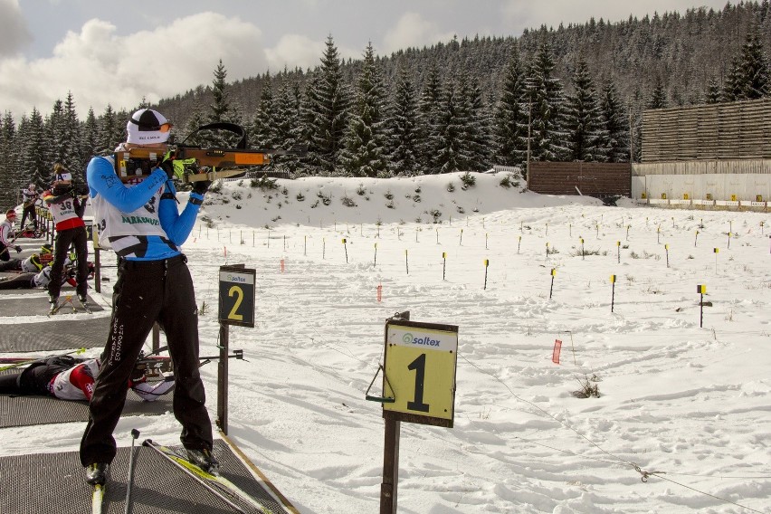 Zimowa Olimpiada Młodzieży. Biathlon na Polanie Jakuszyckiej (ZDJĘCIA, WYNIKI)