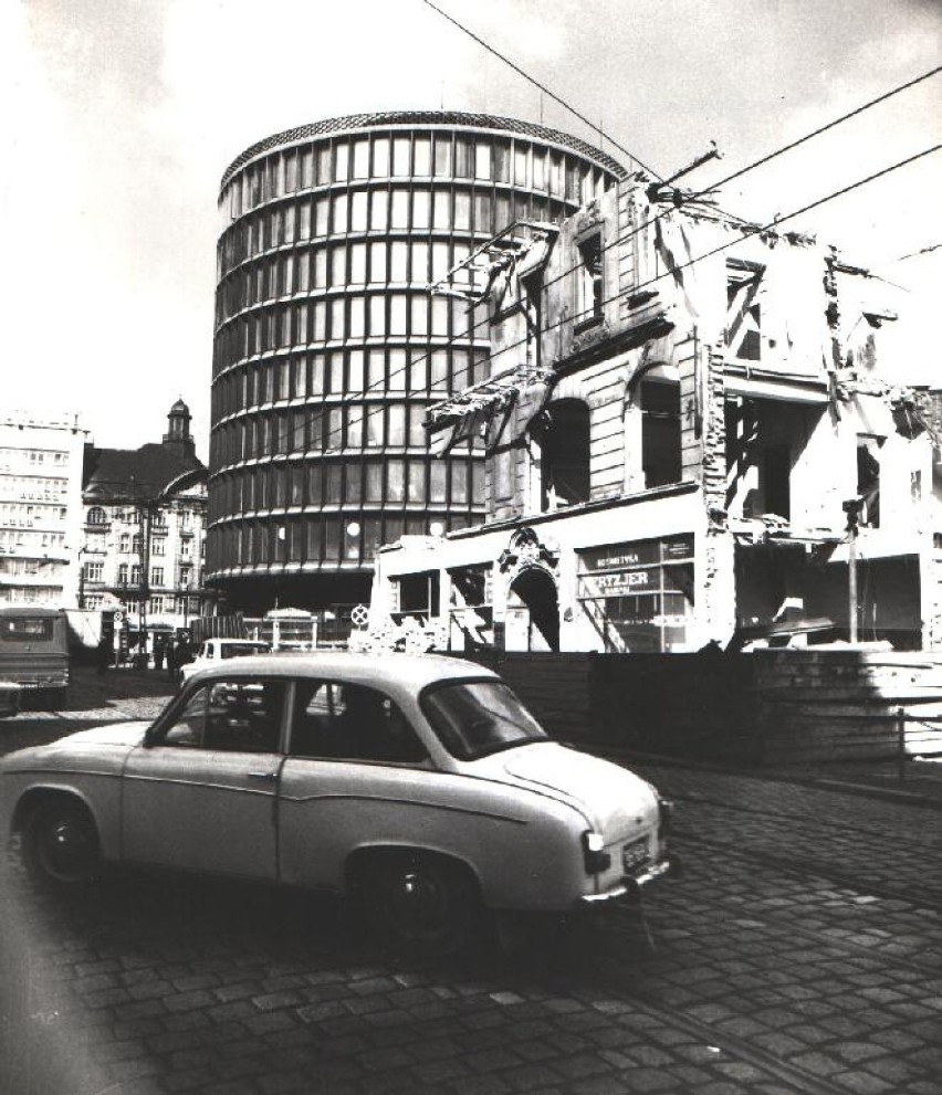 Centrum Poznania w latach 60. i 70. wyglądało zupełnie...