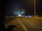 Alarm bombowy w Toruniu. Trzy mosty były zablokowane po kosztownym wygłupie  