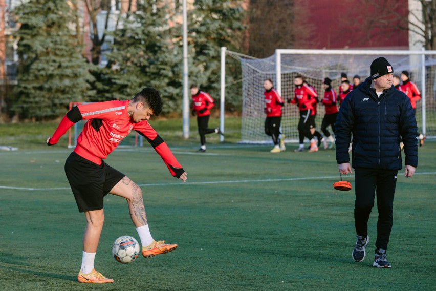 Piłkarze Apklan Resovii rozpoczęli przygotowania do rundy...