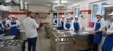 Uczniowie technikum w Zespole Szkół numer 2 w Przysusze uzyskali dodatkowe kwalifikacje zawodowe: kucharz z elementami dietetyki