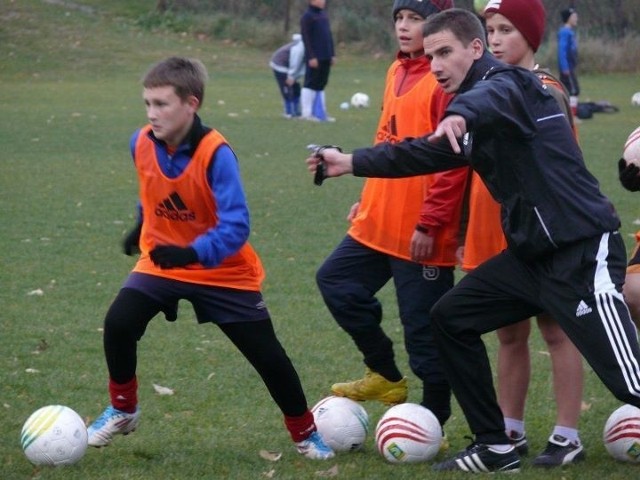 Szkolenia metodą Coerver Coaching prowadzone jest w pięciu miastach w Polsce, teraz przyszedł czas na Tarnobrzeg.