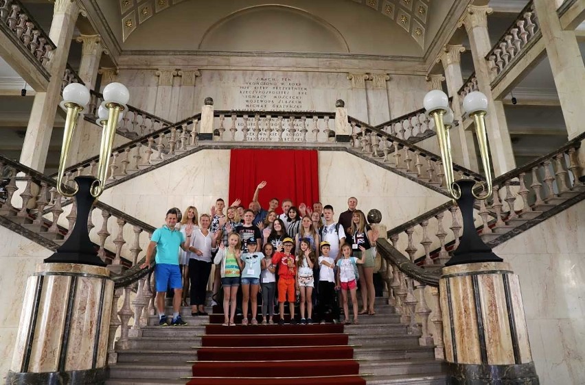 Z Naddniestrza na gościnny Śląsk. Dzieci i młodzież z polskimi korzeniami przyjechała na zaproszenie zabrzańskich Lwowiaków
