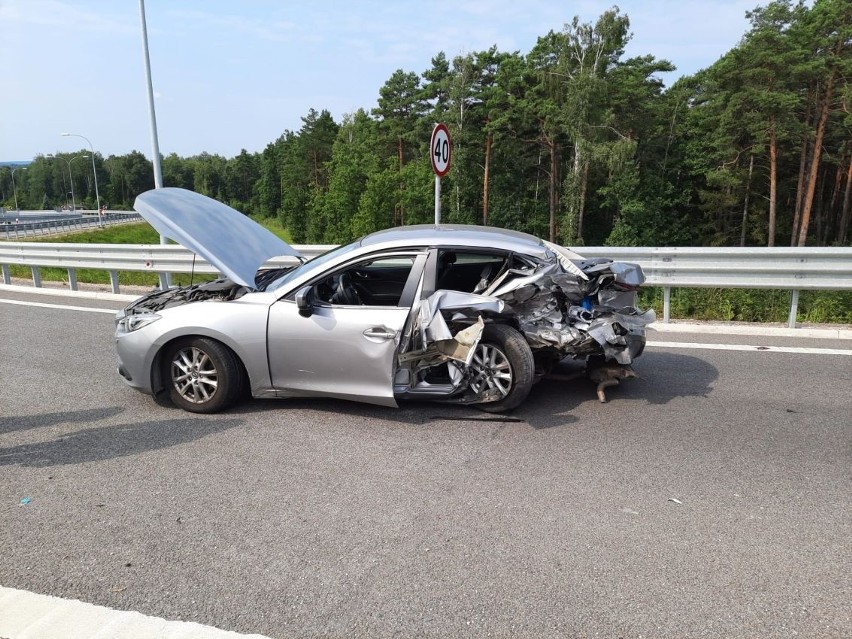 Skarżysko. Wypadek na trasie S7. zderzyły się dwa samochody osobowe, cztery osoby w szpitalu [ZDJĘCIA]