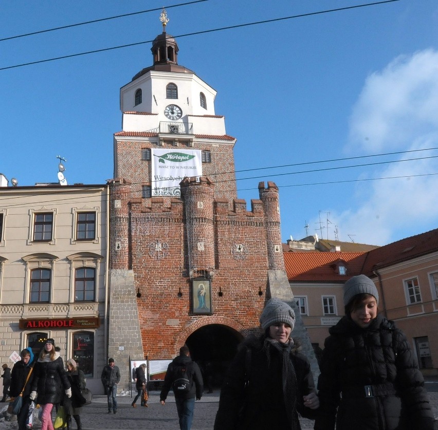 Reklama Herbapolu na Bramie Krakowskiej.