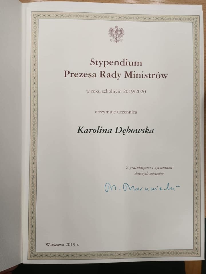 Przezes Rady Ministrów przyznał stypendia dziewięciorgu uczniów z powiatu zgierskiego