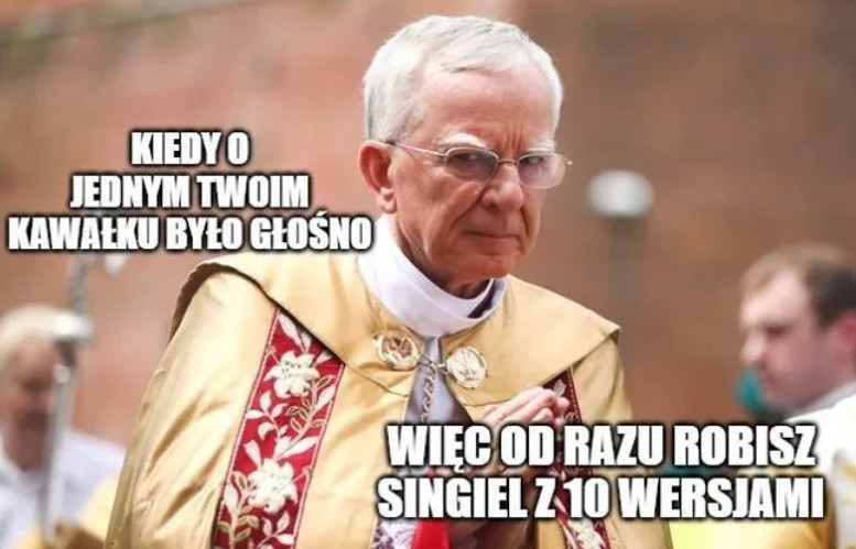 Abp Jędraszewski ostrzega przed "ideologią singli". Co na to...