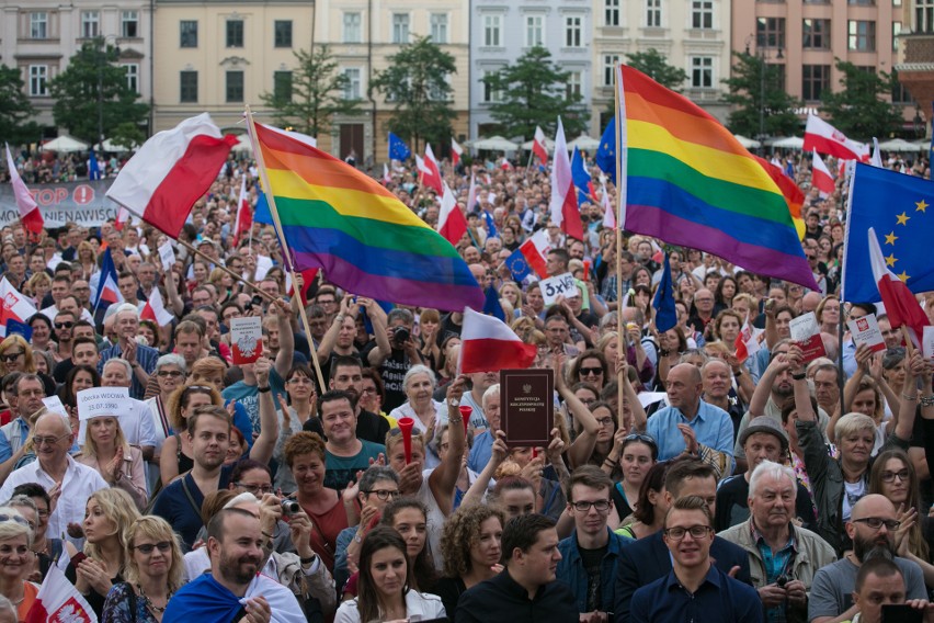 24 lipca 2017. Protest w obronie niezależności sądów na...