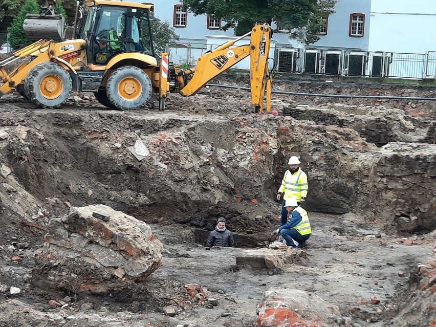 W Nysie pod ziemią zostało stare miasto. Archeologiczne odkrycie przy ul. Kramarskiej