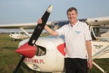 6-krotny mistrz świata Krzysztof Wieczorek z Aeroklubu Krakowskiego: Latanie jest piękne, ale lubię się… nudzić w samolocie