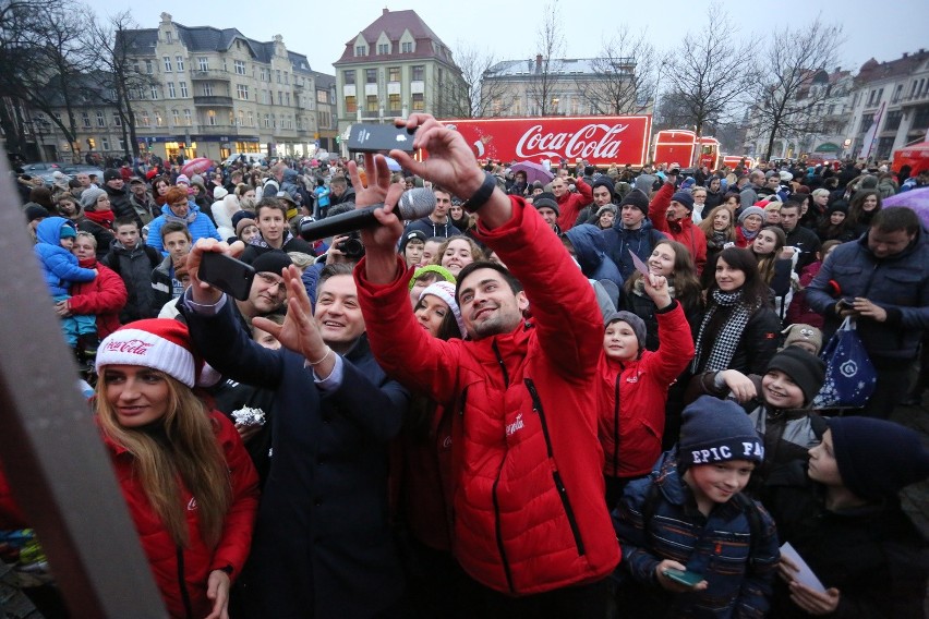 Świąteczna ciężarówka Coca-Coli w Słupsku (wideo, zdjęcia)