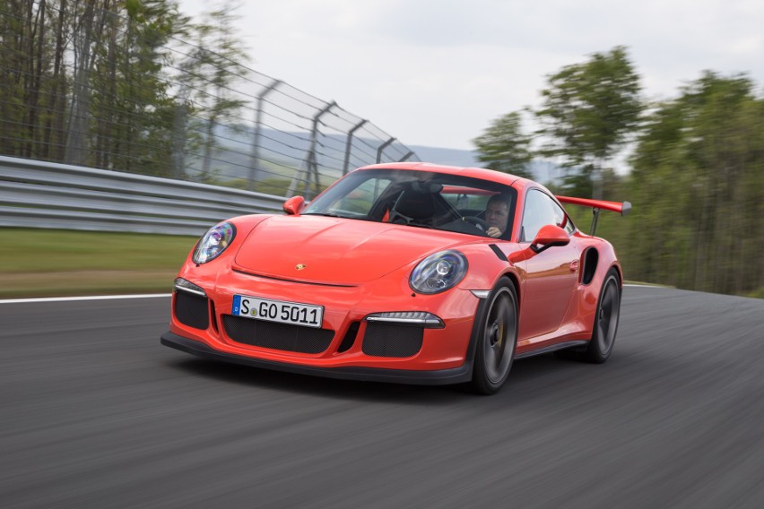 Mimo wielu „stróżów” Porsche 911 GT3 RS nie jest zimną i...