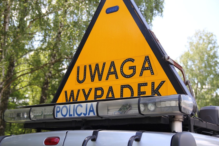 W Sandomierzu BMW potrąciło mężczyznę. 85-lata zmarł w szpitalu