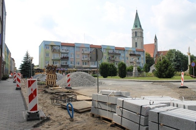 Rynek w Oleśnie w remoncie.