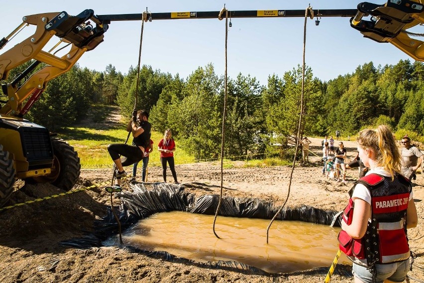 Hero Run. Walczyli z wymyślnymi przeszkodami i upałem (zdjęcia)