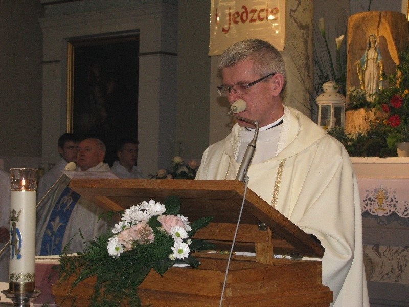 Kazanie w czasie nabożeństwa wygłosił ks. proboszcz Zdzisław...