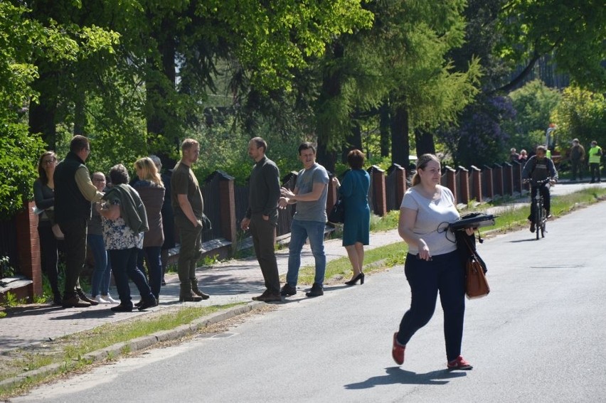 Wybuch gazu w Suchedniowie. Ranny mężczyzna, Nadleśnictwo ewakuowane, zamknięta ulica (WIDEO, ZDJĘCIA) 