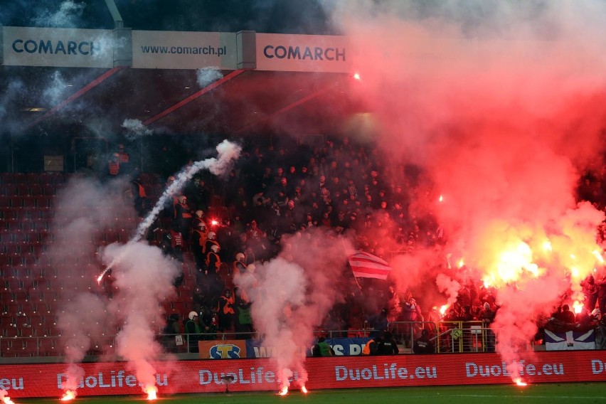 Ostatnie derby na Cracovii z kibicami obu drużyn 13.12.2017...