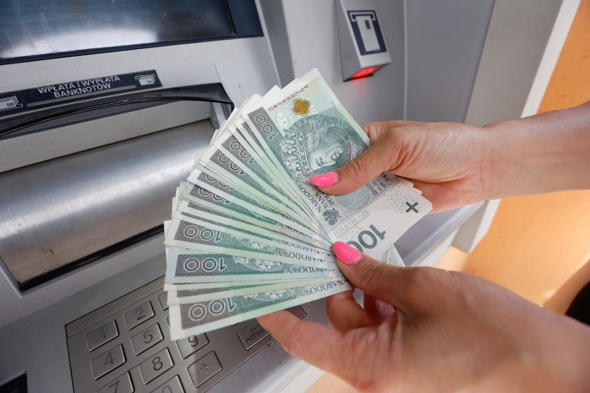 Bankomat Pekao S.A. posiada górny limit wypłat gotówki na...