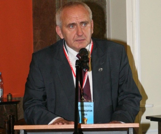 Mirosław Malinowski jest bardzo poważnym kandydatem na przewodniczącego piątkowego zjazdu, który wybierze prezesa i nowy zarząd PZPN.