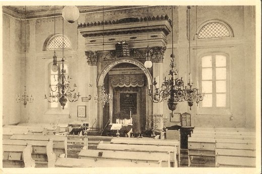 Wnętrze dawnej synagogi w niemieckim Messeritz (obecnie...