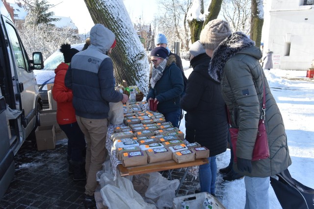 Dziś (04.02) przy Muzeum Etnograficznym w Toruniu odbył się jarmark z wszelkiego rodzaju żywnością ekologiczną. Zobaczcie zdjęcia!