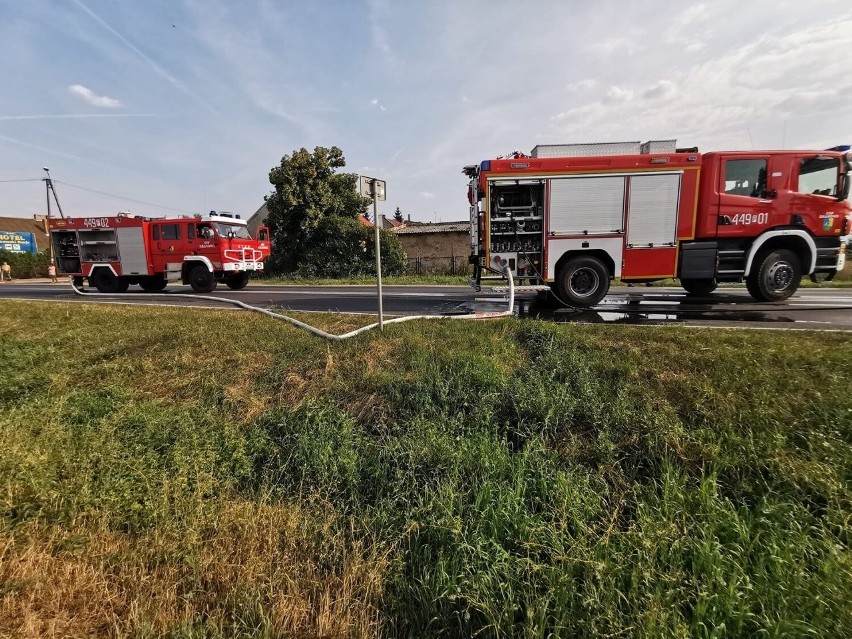 Paliła się opona cysterny. W zbiorniku było 20 ton gazu. W Kotowie mogło dojść do tragedii