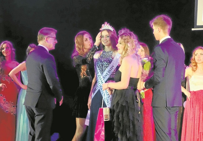 Karolina zdobyła tytuł Miss Internautów i Miss Nastolatek
