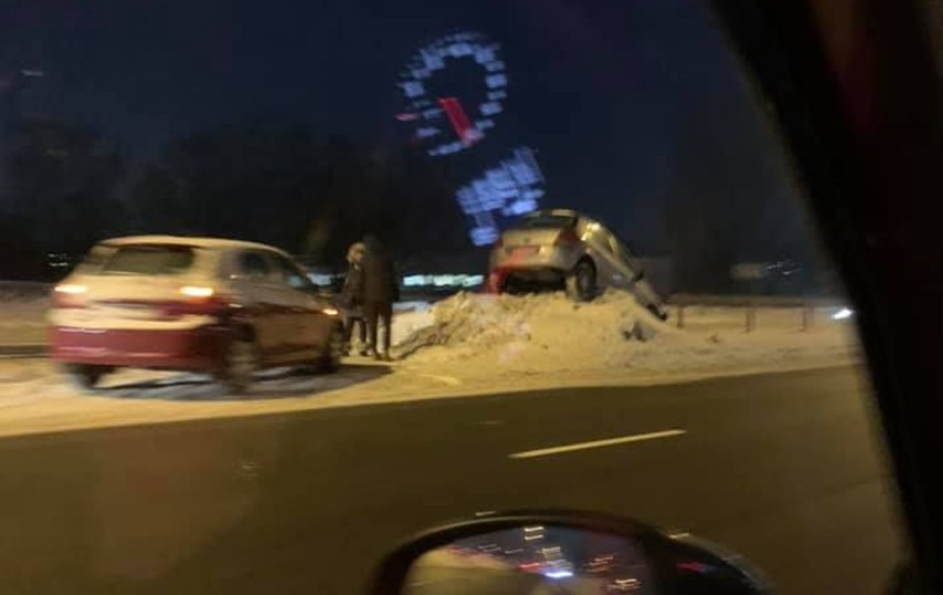Kierowca osobówki na ulicy Sulika w Białymstoku...