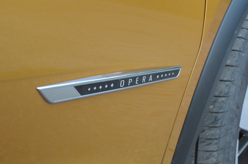 DS7 Crossback to obecnie najwyższa forma francuskiego ataku...