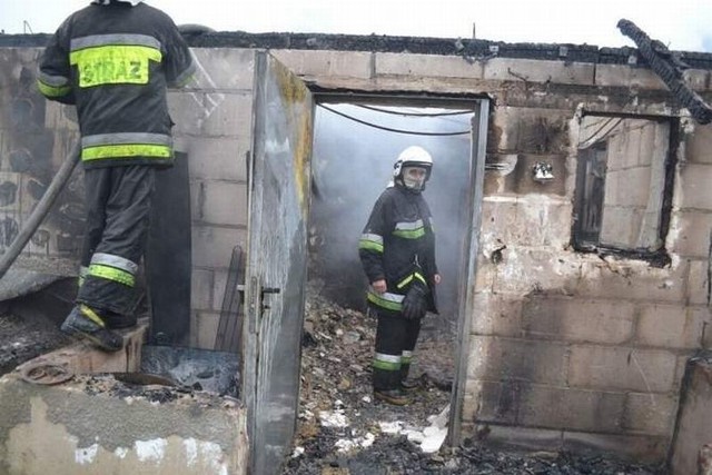 18 grudnia 2012 roku spłonął dom Adamowiczów w Mąkowarsku. W lutym pogorzelisko zostało zrównane z ziemią. By mógł w tym samym miejscu stanąć nowy dom.