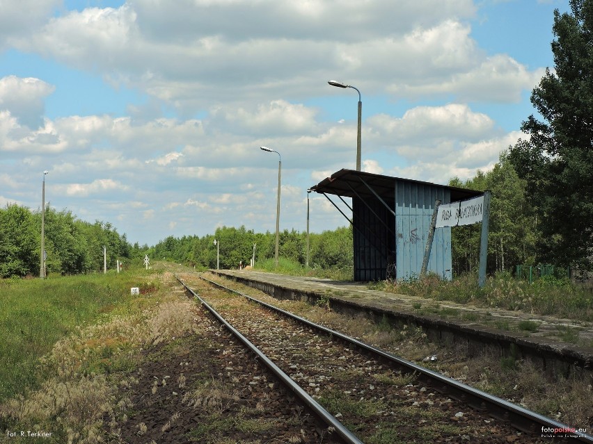 2017 , Przystanek kolejowy w Rudzie Białaczowskiej.