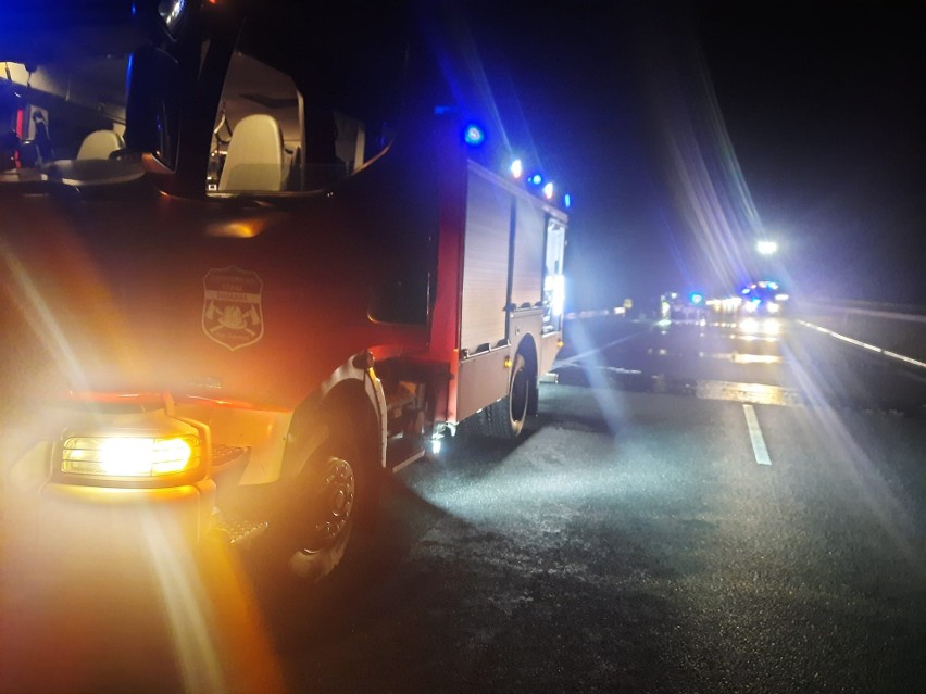 Pożar BMW na autostradzie A4 pod Tarnowem