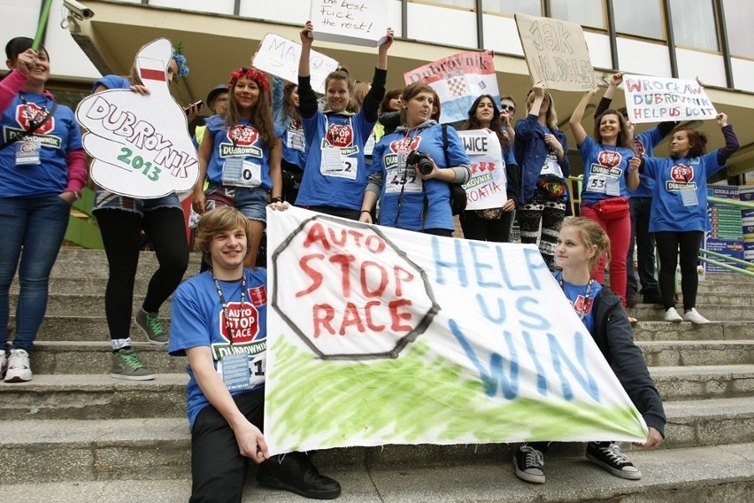 Auto Stop Race 2013: Tysiąc studentów ściga się autostopem do Dubrownika (ZDJĘCIA)