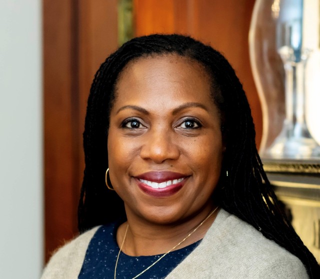 Ketanji Brown Jackson pierwszą czarnoskórą kobietą wśród sędziów SN.
