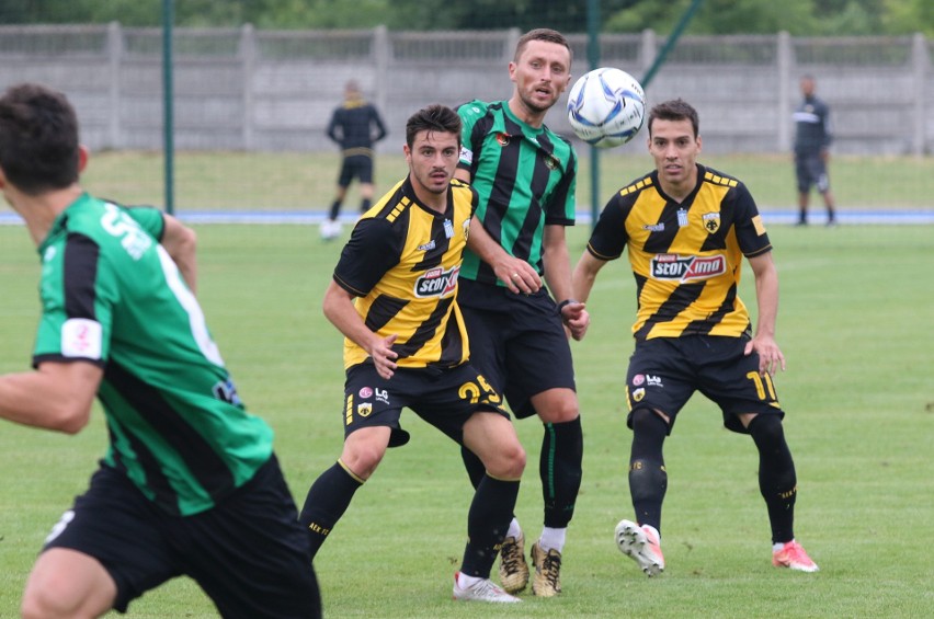 Dobra gra i remis Stali Stalowa Wola w sparingu w Nowinach z czołowym greckim zespołem AEK Ateny [DUŻO ZDJĘĆ, WIDEO]