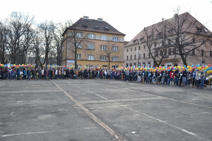 Studniówka 2014. Polonez Maturzystów w Zabrzu