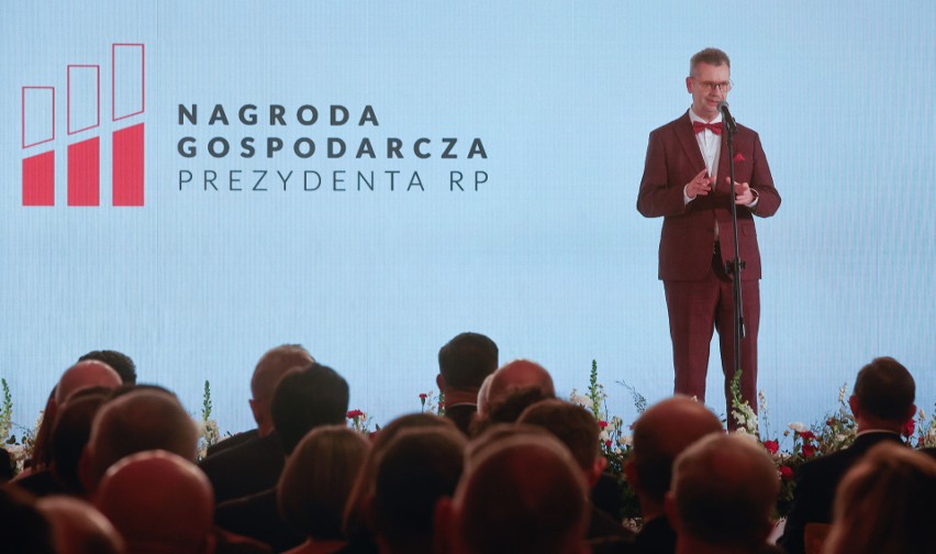 Prezydent Andrzej Duda wręczył w łańcuckim zamku Nagrody Gospodarcze [ZDJĘCIA, WIDEO]