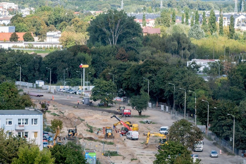 Trwa budowa trasy tramwajowej na Naramowice. Dopiero widok z...