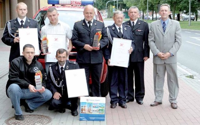 Zeszłoroczni laureaci plebiscytu na Strażaka Roku zostali zaproszeni na uroczystą galę w słupskiej restauracji Deja Vu. Później był czas na wywiady i pamiątkowe zdjęcia.