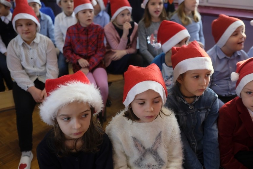 Czytanie "Mikołajka" zorganizowano 6 grudnia w SP nr 9